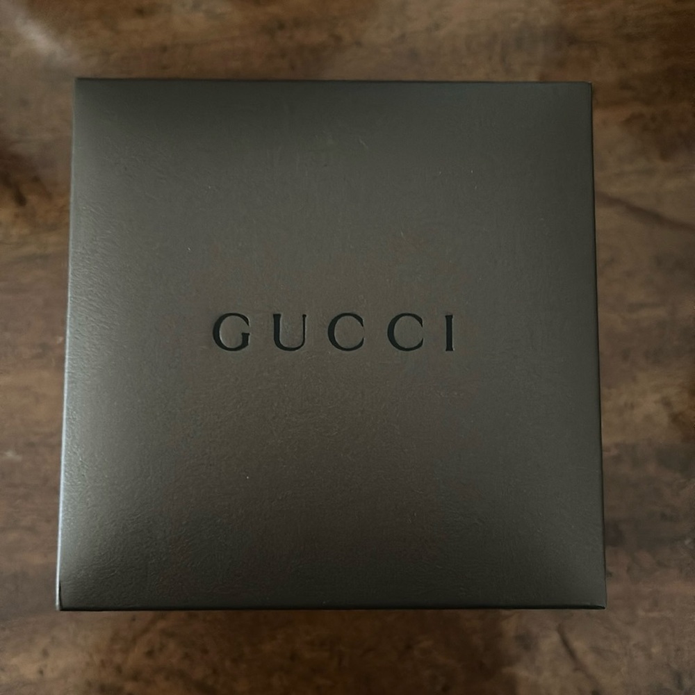 Gucci watch gold bracelet style